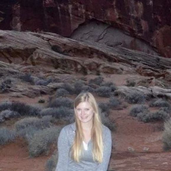 Meet your Posher, Viktoria - Picture 1 of 1